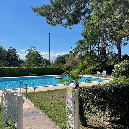 Residenza Rugiada Дом отдыха *